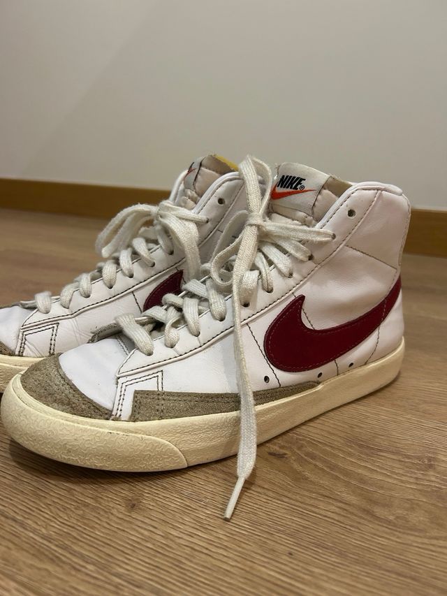 Nike Blazer Mujer Talla 38.5 Roja y Blanca