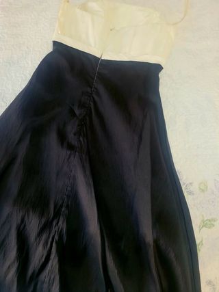 Vestido fiesta blanco y negro con pedrería