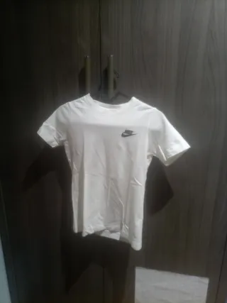 Camiseta Nike Blanca talla XS 122-128cm