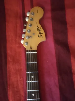 Guitarra Eléctrica Squier Affinity Leopardo