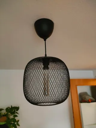Lámpara colgante Ikea negra metal