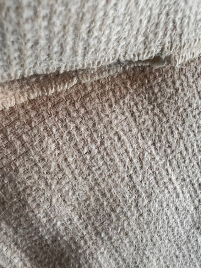 Manta de algodón beige con flecos de Mango