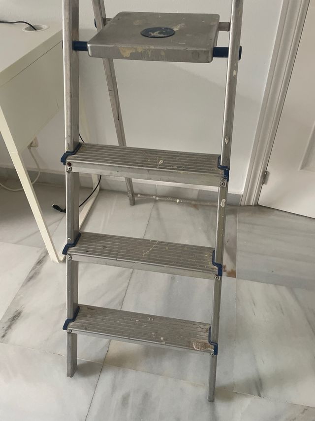 Escalera 3 peldaños aluminio