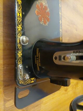 Máquina de coser Sigma antigua