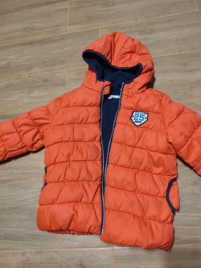 Abrigo naranja 7-8 años