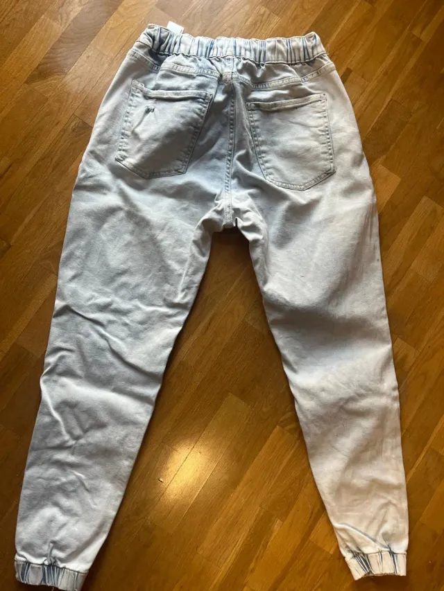 Pantalón vaquero Bershka JOG S