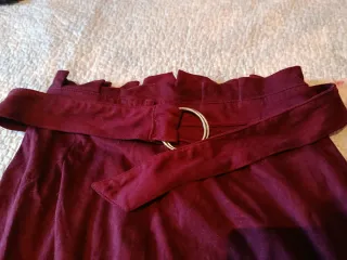 Falda corta antelina roja