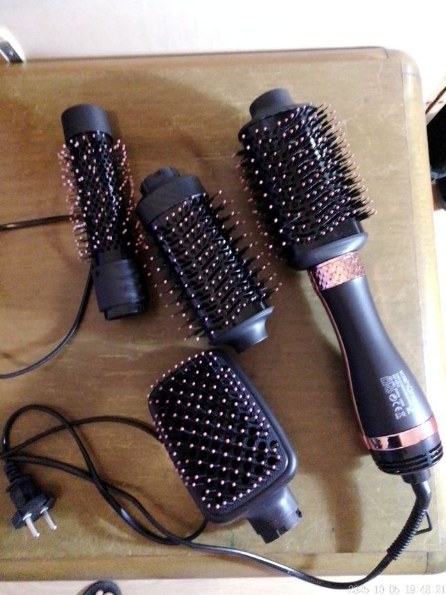 Secador Kruun con accesorios