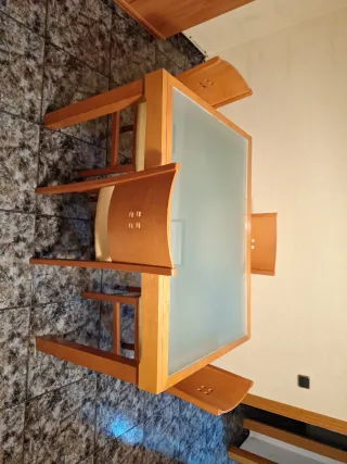 Mesa comedor madera y cristal + 4 sillas