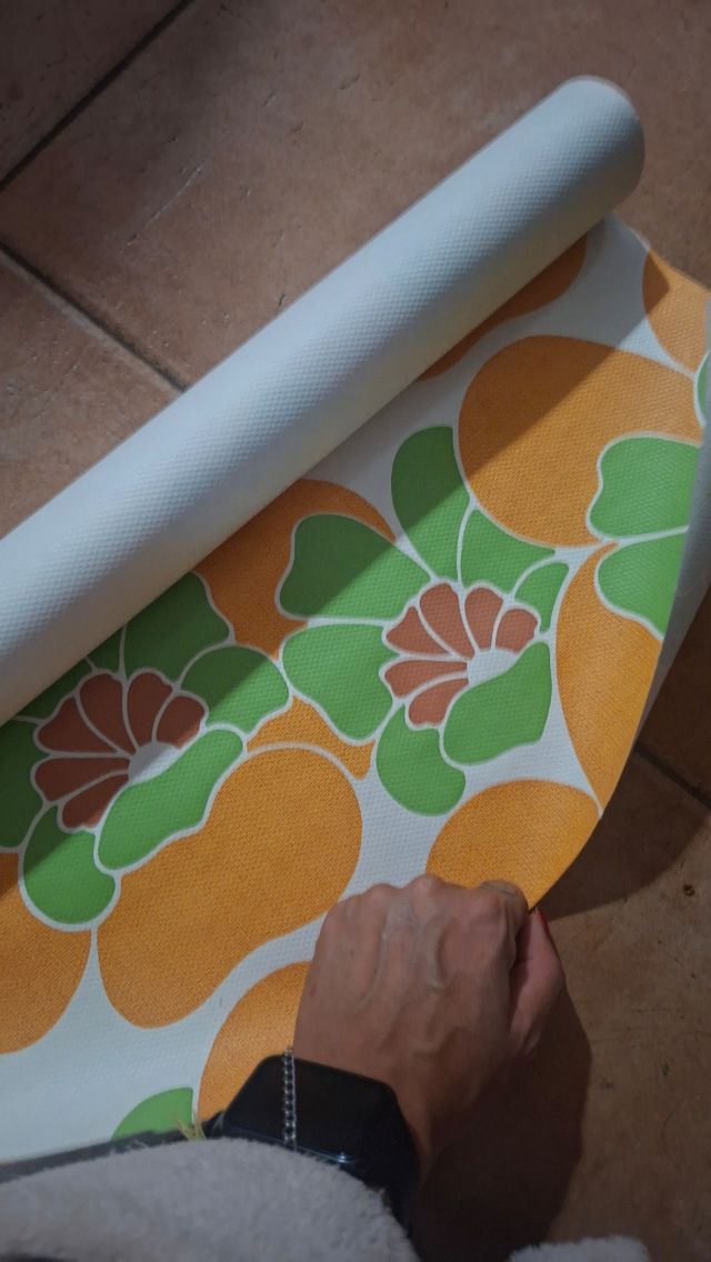 Carta da parati vintage retrò floreale arancione