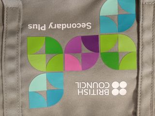 Mochila British Council by Lefrik Verde