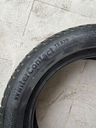 2 neumáticos Continental 225/50 R17 invierno