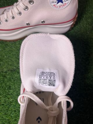 Converse Run Star Hike