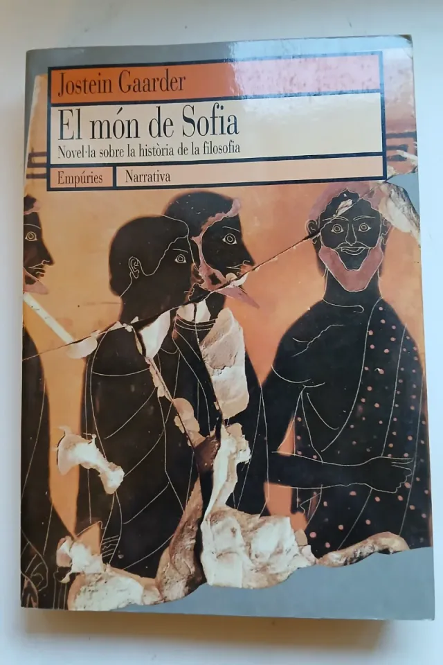 "EL MÓN DE SOFIA"  Jostein GAARDER. En català.