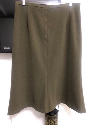 Traje de chaqueta y falda.Rebajado.