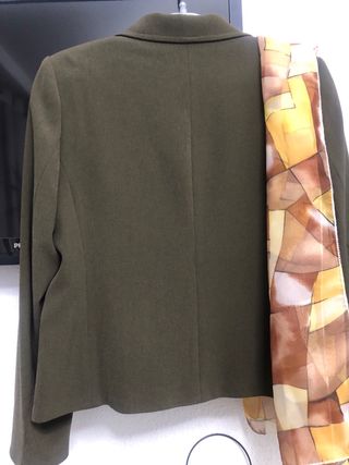Traje de chaqueta y falda.Rebajado.