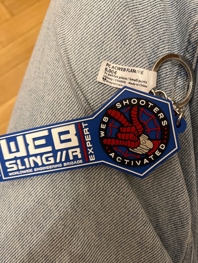 Llavero Spiderman Web Sling Disneyland Paris