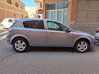 Opel astra  1.7 TDI  2007