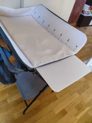 Cambiador de bebé plegable y portátil