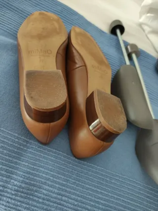 Zapatos de piel marrones talla 37