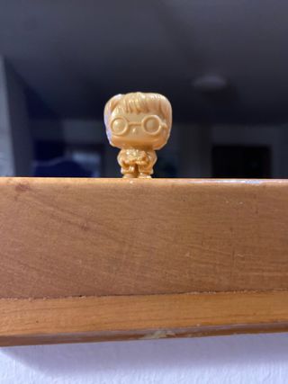 Personaggio Kinder Harry Potter oro