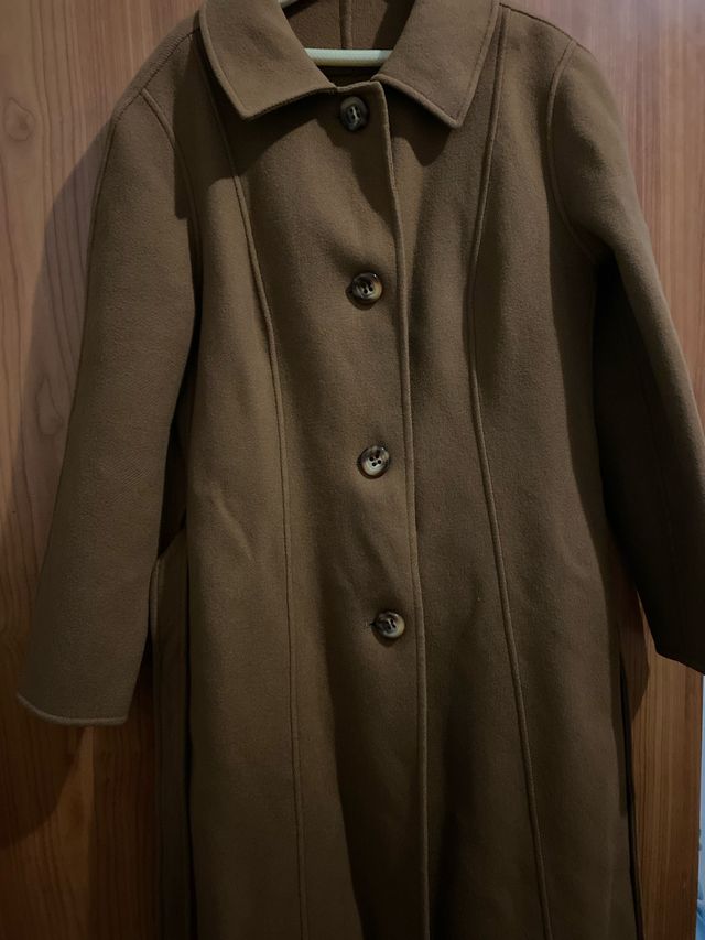 Abrigo marrón elegante