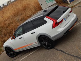 Volvo V90 CROSS COUNTRY 2.0 D4 OCEAN RACE AUTO