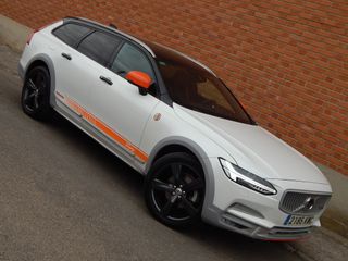 Volvo V90 CROSS COUNTRY 2.0 D4 OCEAN RACE AUTO