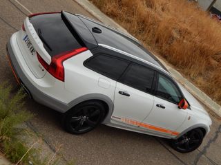 Volvo V90 CROSS COUNTRY 2.0 D4 OCEAN RACE AUTO