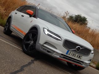 Volvo V90 CROSS COUNTRY 2.0 D4 OCEAN RACE AUTO