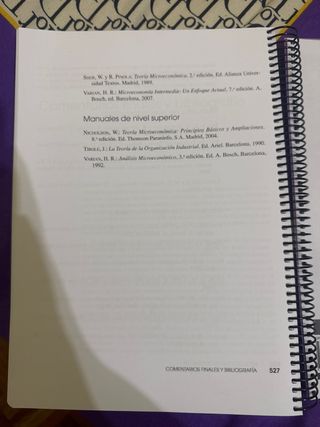 Microeconomía intermedia: Teoría y problemas