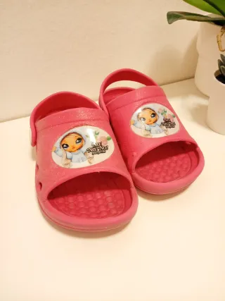 Ciabattine bimba Na! Na! Na! Surprise n. 22-23