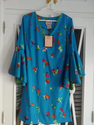 Vestido Almatrichi floral azul