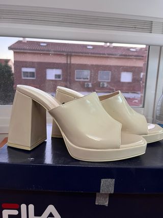 Tacones plataforma crema 
