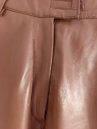 Pantalones de piel marrón talle alto
