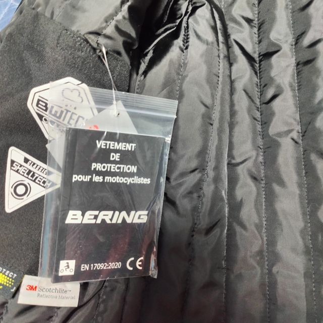 Chaqueta de moto Bering negra