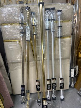 Bastoni per tende in metallo e plastica
