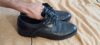 Zapatos de vestir negros
NEGOCIABLES