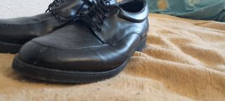 Zapatos de vestir negros
NEGOCIABLES