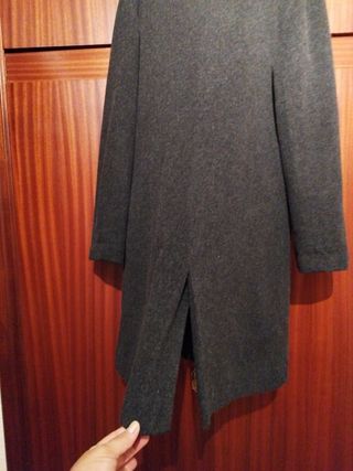 Abrigo entallado mujer gris T. M-L