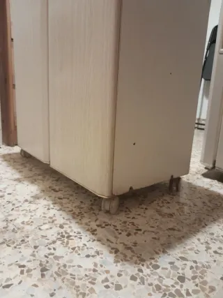 Mueble de almacenaje con ruedas