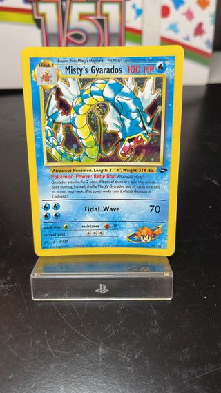 Misty's Gyarados Carta Pokémon 130/132