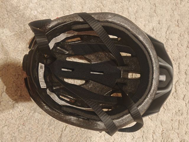 Casco de bici Rockrider negro