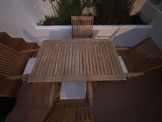Mesa y 4 Sillas de Jardín Madera