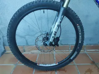 Bicicleta de montaña kona M Mejorada f.hidraulicos