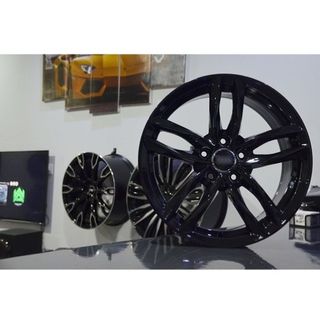 Juego de 4 Llantas 17 RS6 Glossy Black AU039