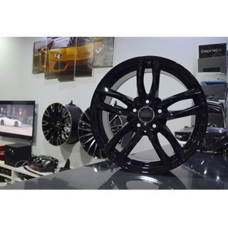 Juego de 4 Llantas 17 RS6 Glossy Black AU039