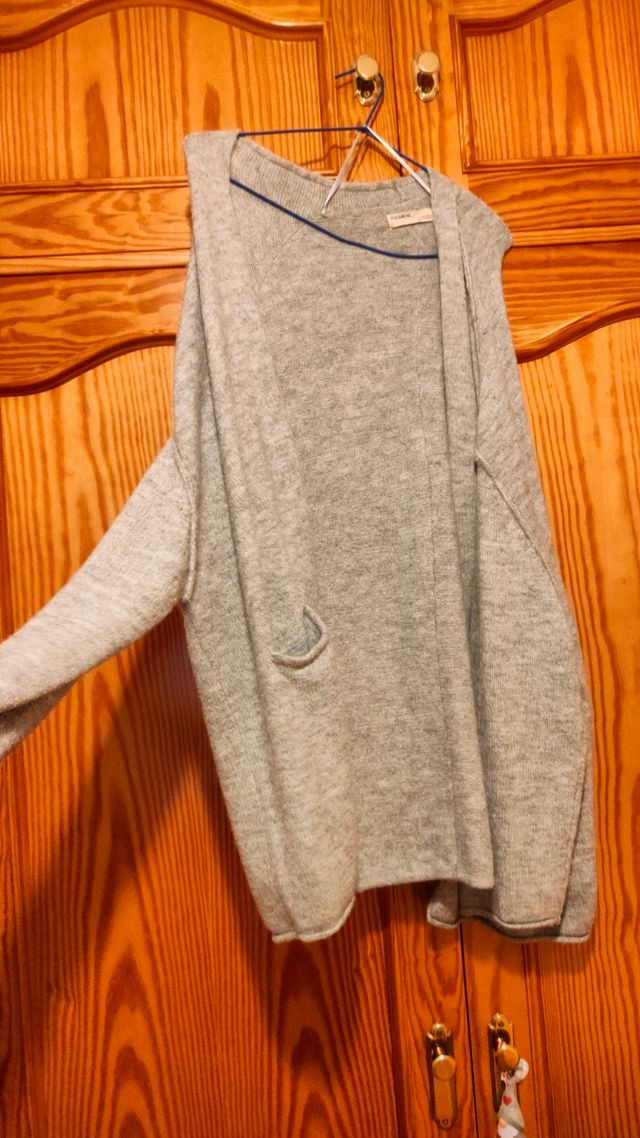 Chaqueta Pull&Bear gris