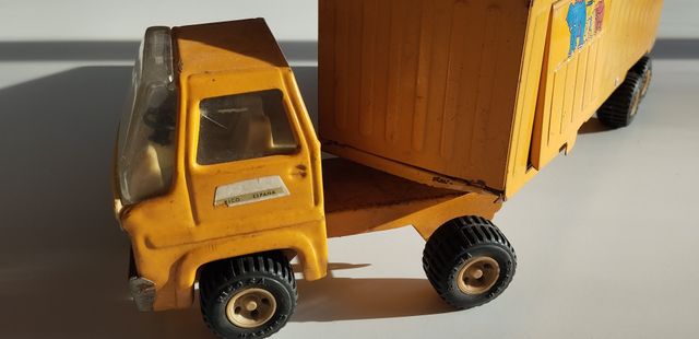 CAMIÓN-TRAILER SANSON BRAVO - RICO - METALICO