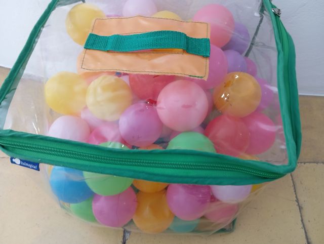2 Bolsas de Bolas de plástico de colores